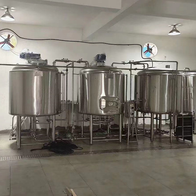 岳普湖精酿啤酒设备厂—如何延长精酿啤酒设备的使用寿命